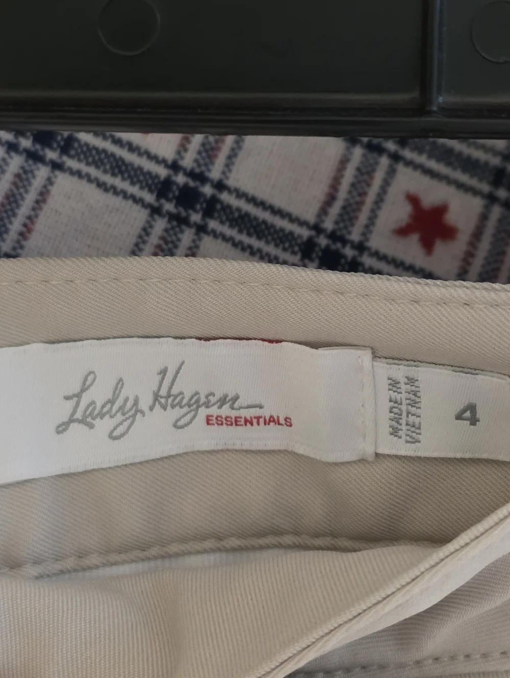 ☕️Lady Hagen Shorts - Picture 2 of 5